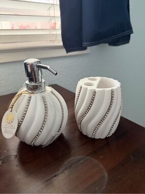 White Rhinestone Swirl Lotion Dispenser and Toothbrush Holder Set